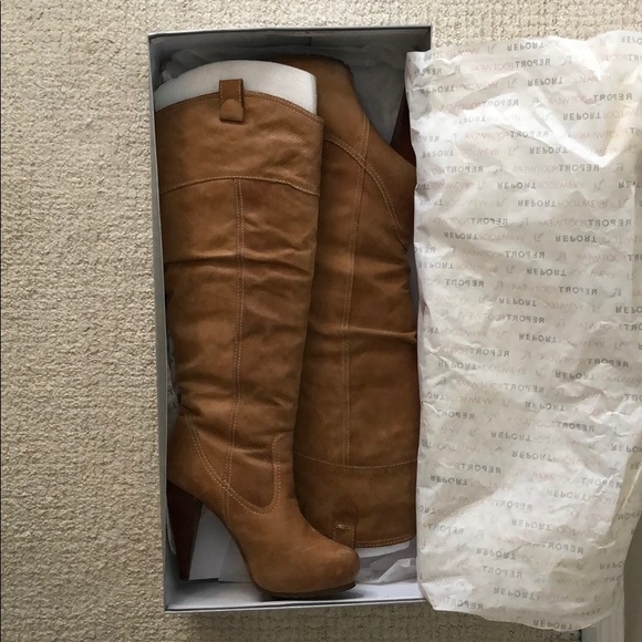 Cricket Dark Tan Report Tall Boot Size 8.5 - Picture 8 of 8